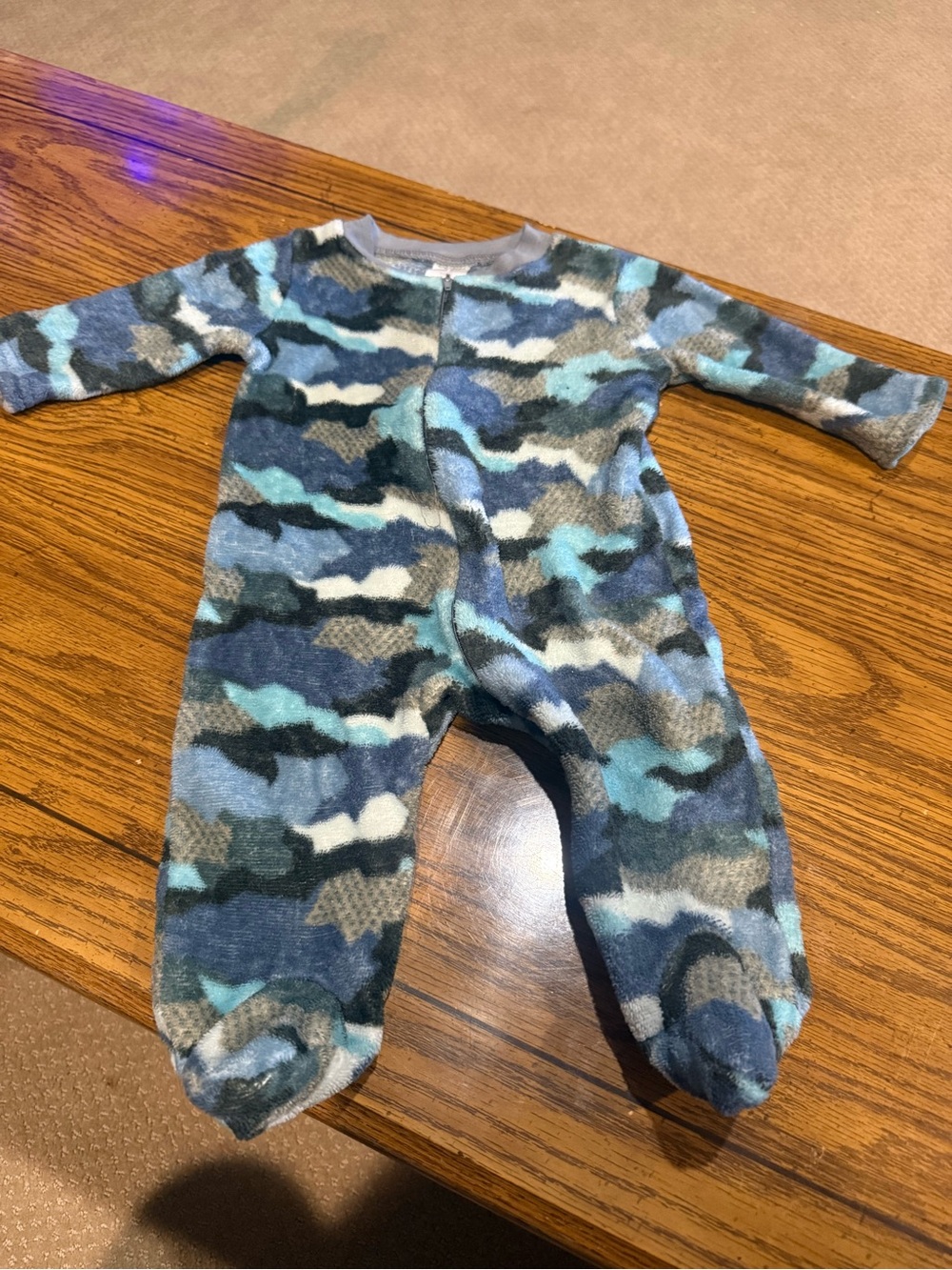 6 for $10 Carter's Blue Multi Camo Fleece Footed pajamas